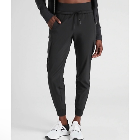 Women’s Athleta Black Sutton Joggers Size 2 - Picture 6 of 6